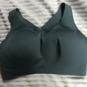 Lululemon Enlite Bra